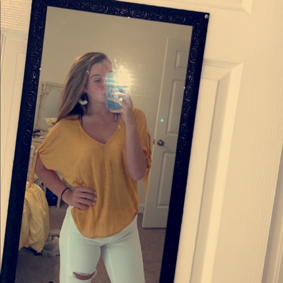 Meet your Posher, Hannah - Picture 1 of 1